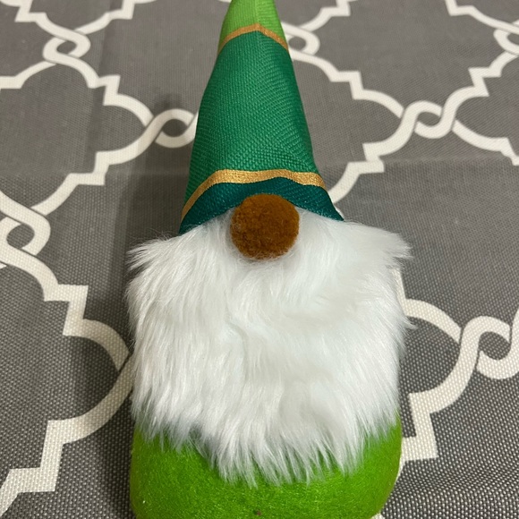 Christmas Decor- Set of Three Gnomes - Picture 3 of 4